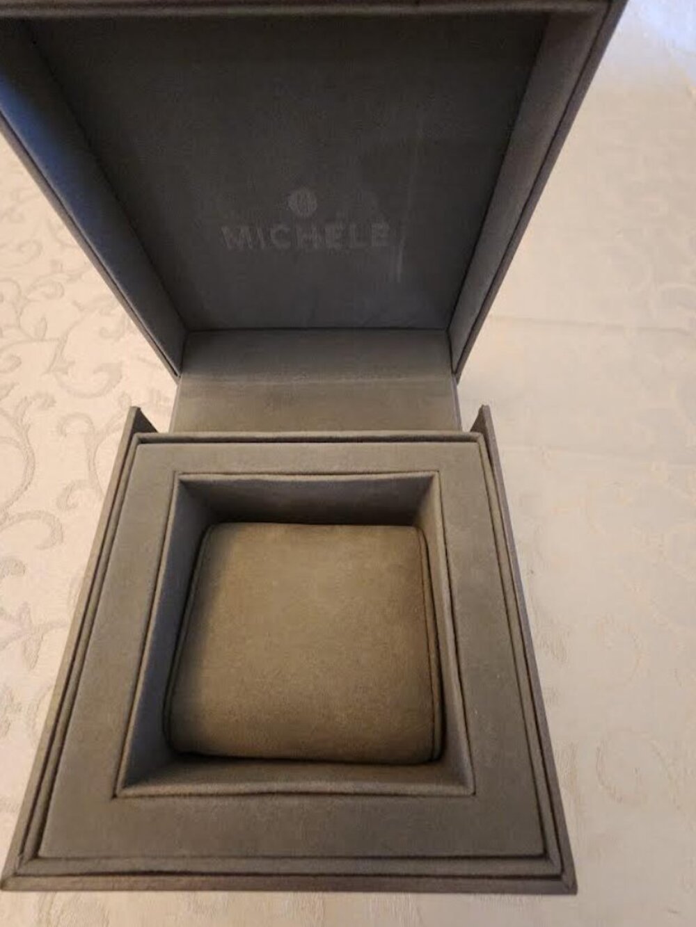 MICHELE Gray Watch Box